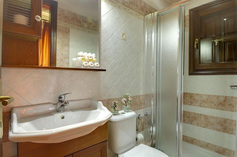 פורטאריה Iatrou Guesthouse חדר תמונה