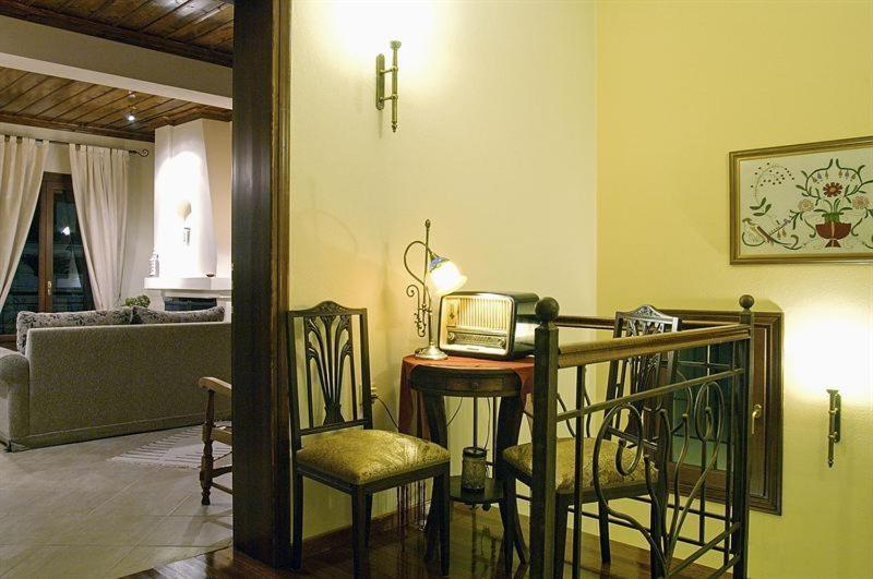 פורטאריה Iatrou Guesthouse מראה חיצוני תמונה