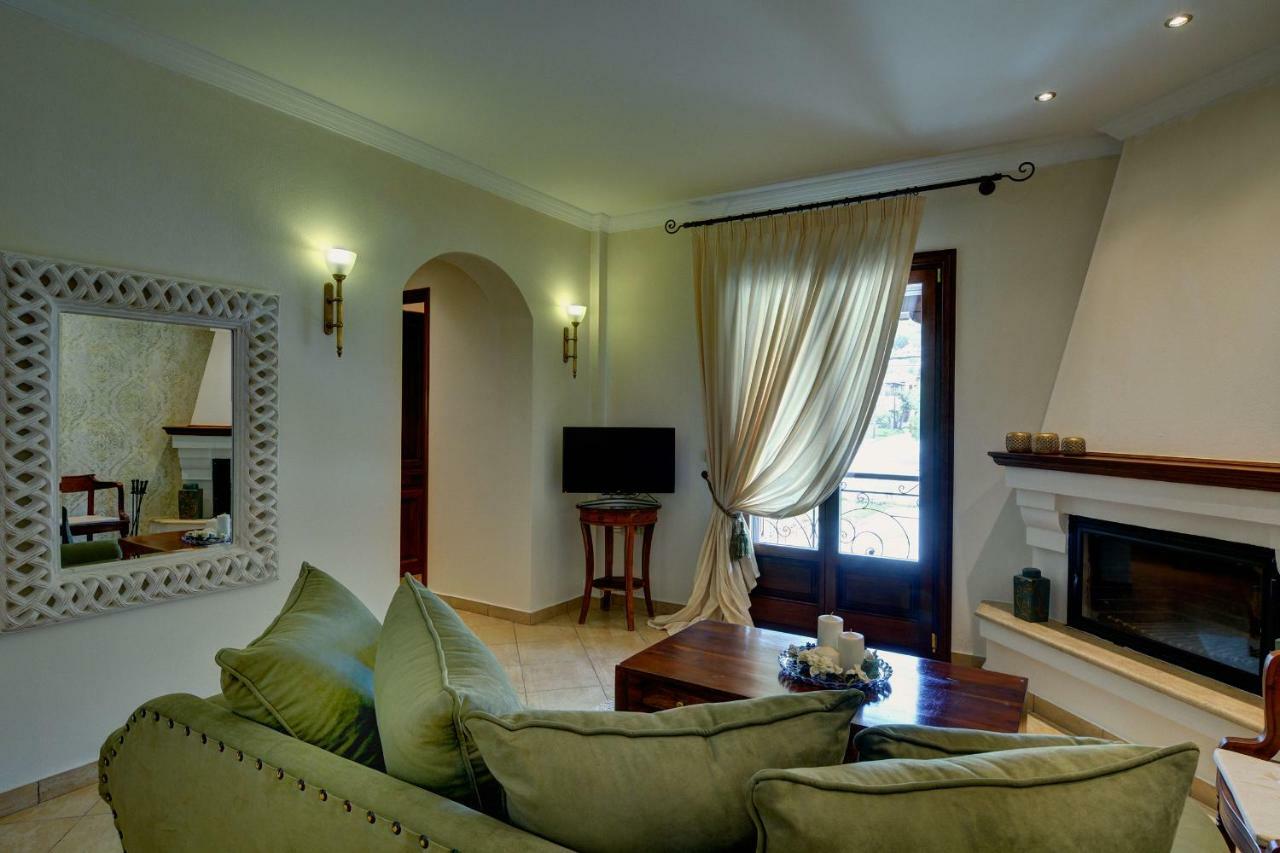 פורטאריה Iatrou Guesthouse מראה חיצוני תמונה